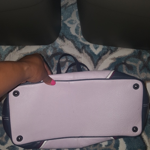 ********SOLD**********Medium coach satchel - Picture 4 of 6